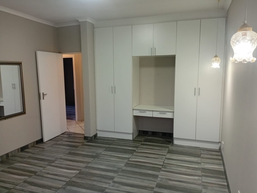 To Let 3 Bedroom Property for Rent in Abbotsford Eastern Cape